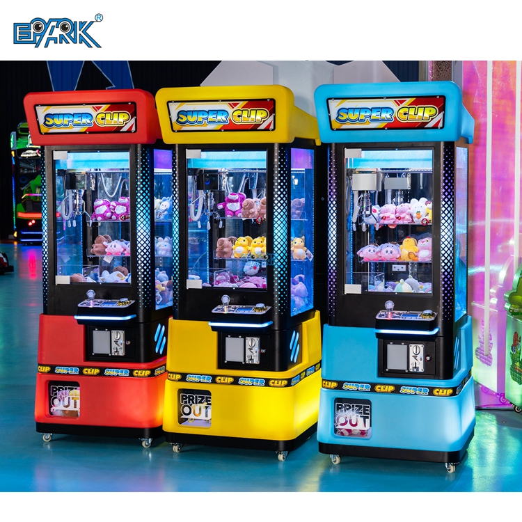 Discover the Thrills of the Super Clip Claw Machine