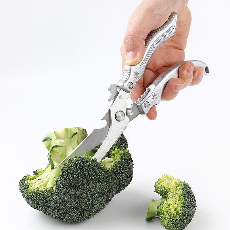 مقص المطبخ لقطع عظام الدجاج