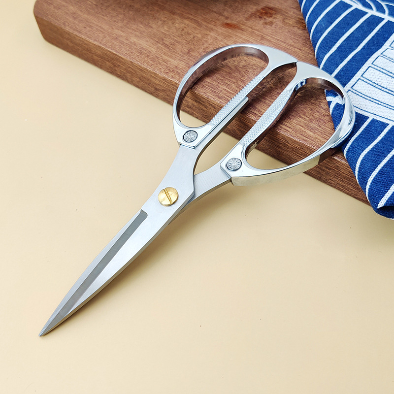 مقص بمقبض مريح من الفولاذ المقاوم للصدأ