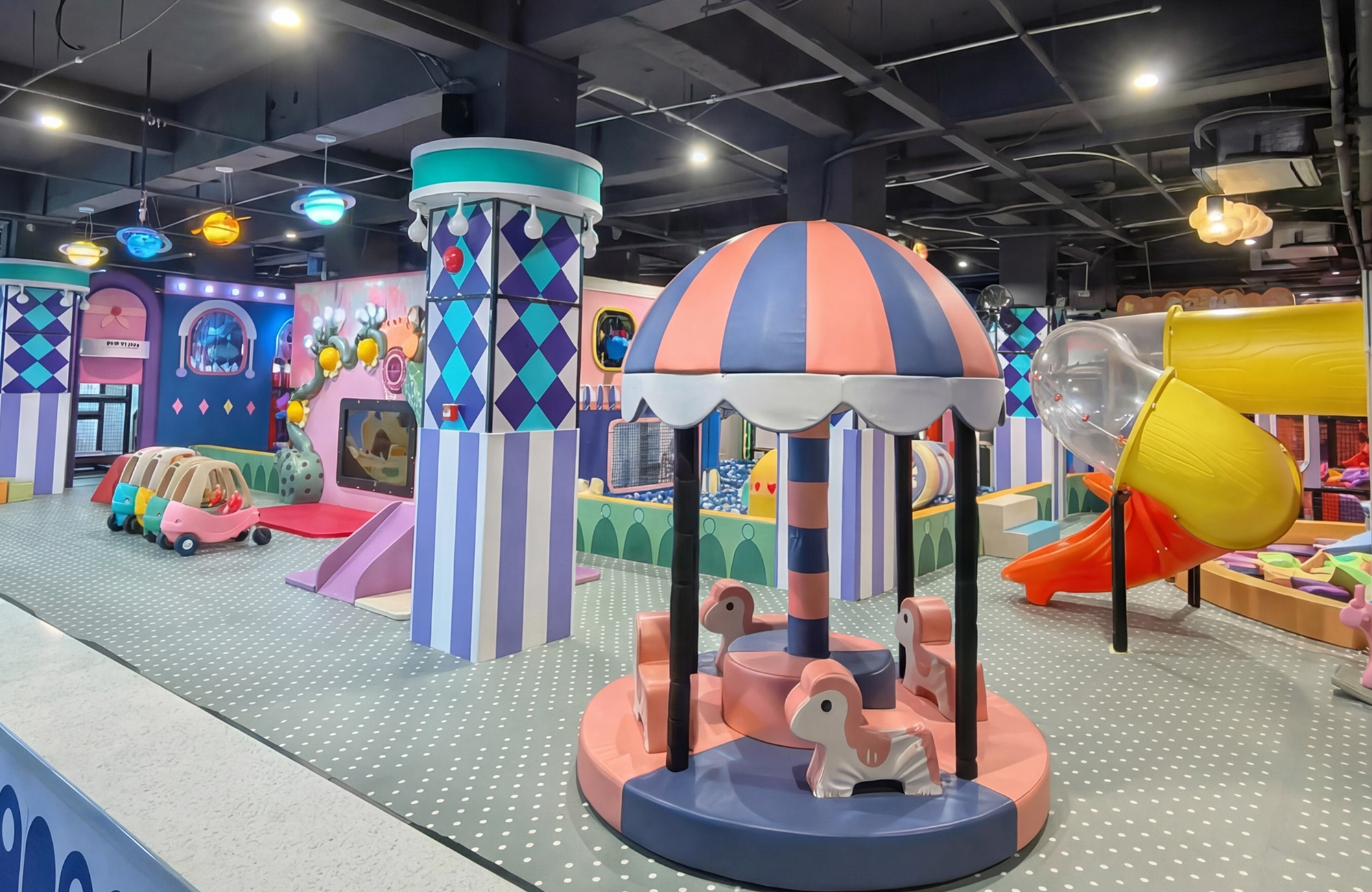 indoor playground (2).jpg