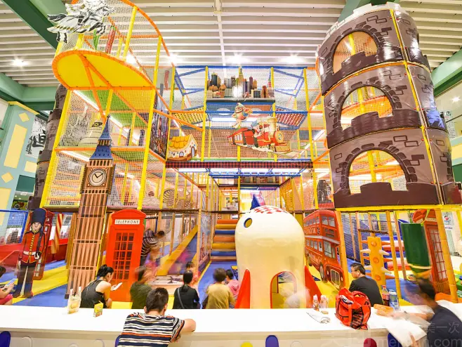 indoor playground (2).png