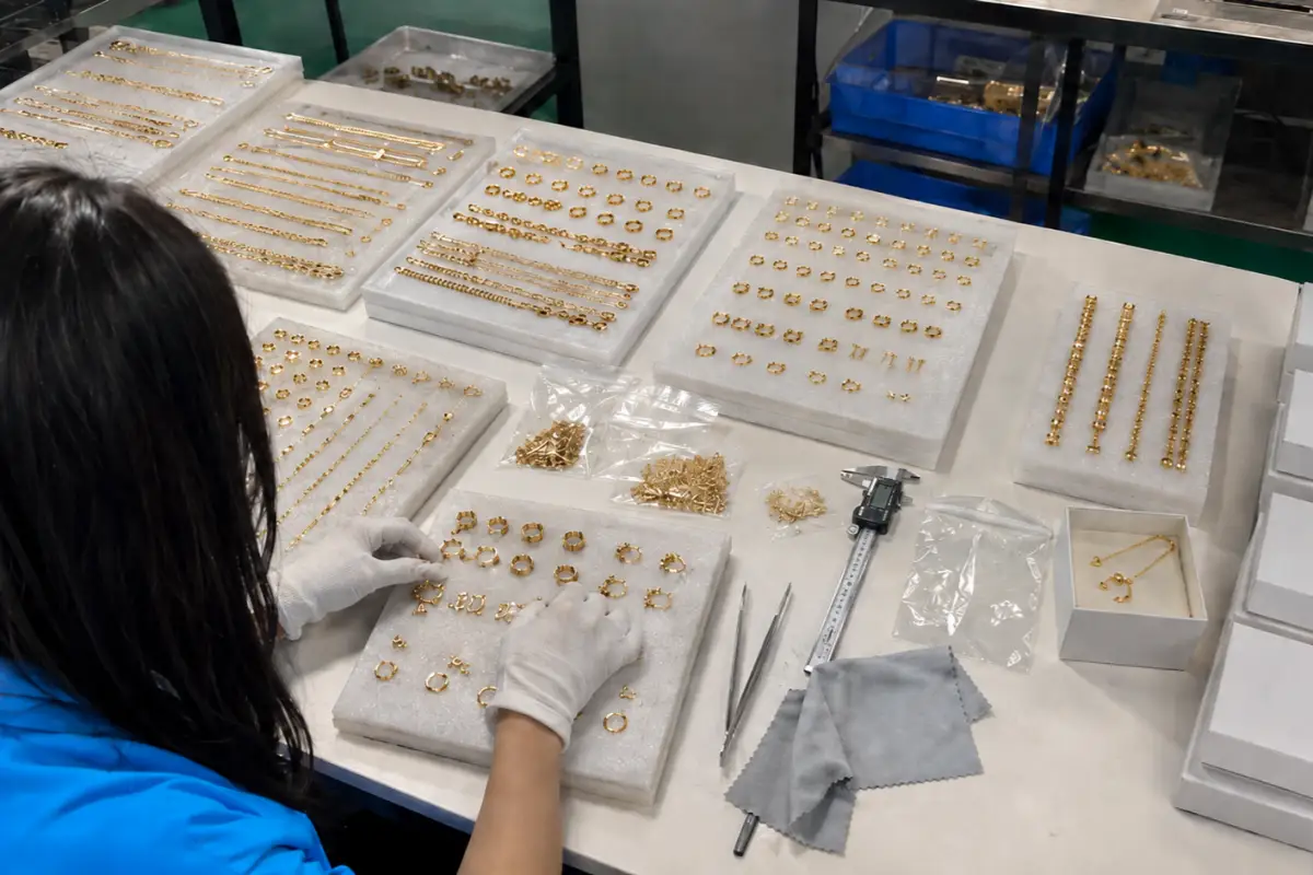 316L stainless steel jewelry samples prepared for bulk order QC and private label packaging