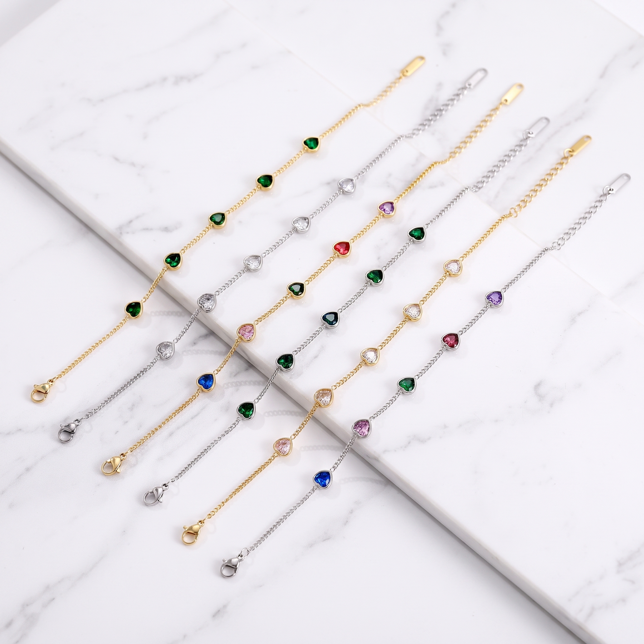 316L Stainless Steel Heart Moissanite Station Bracelet | 18K Gold Bezel-Set Chain Bracelet 316L Stainless Steel Heart Moissanite Station Bracelet | 18K Gold Bezel-Set Chain Bracelet