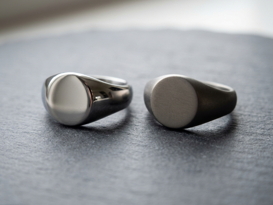 Stainless Steel vs Titanium Jewelry5.png