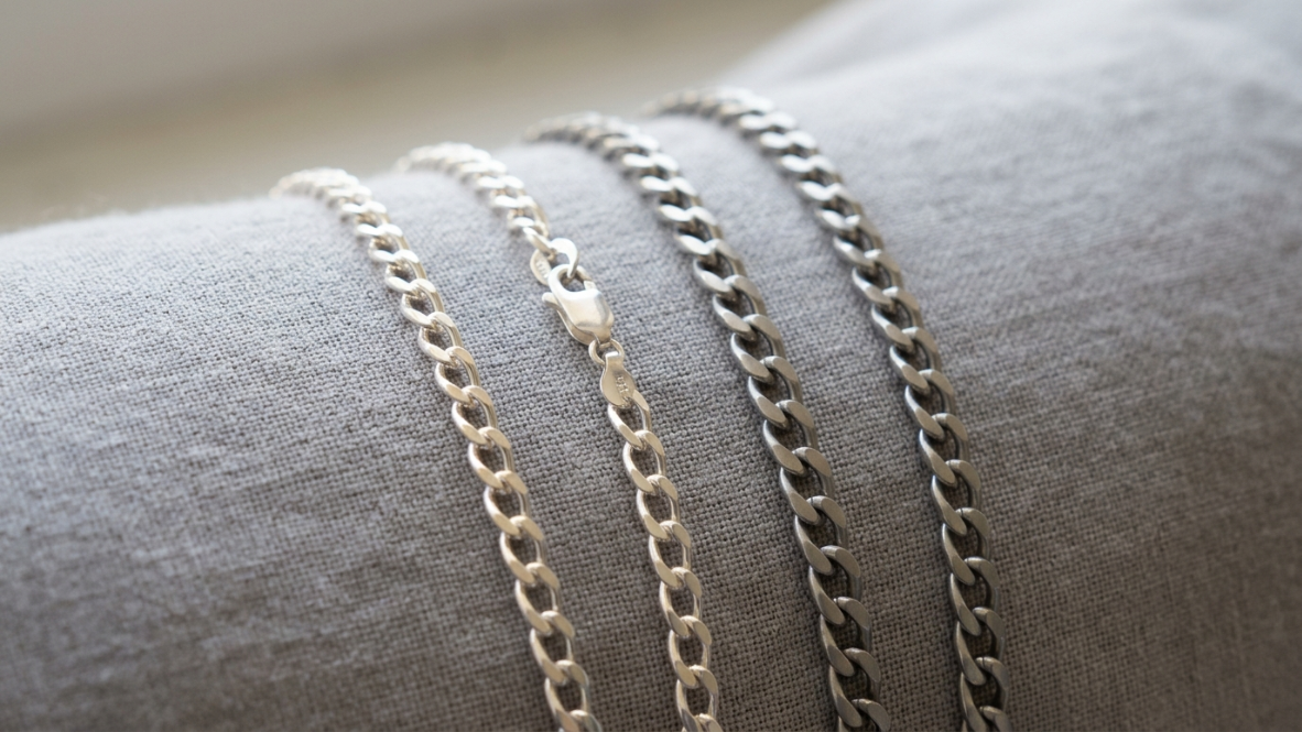 Sterling Silver vs Stainless Steel Jewelry6.png