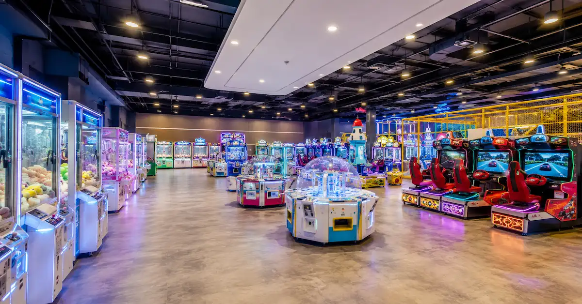 Bulk arcade game machines project scene